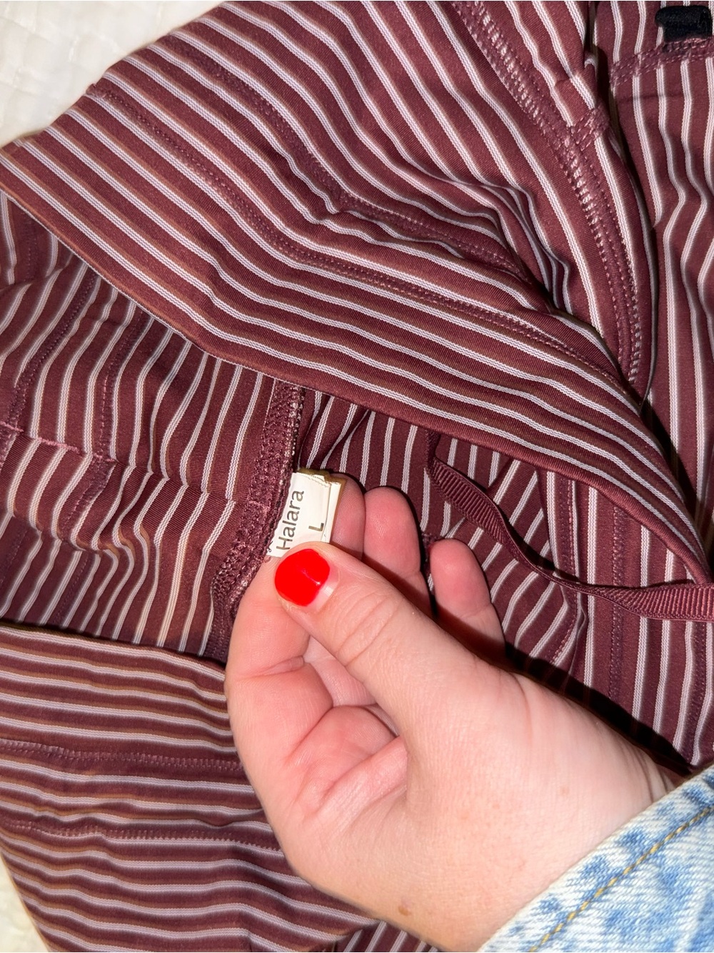 Womens Striped Burgundy Leggings - Picture 4 of 4